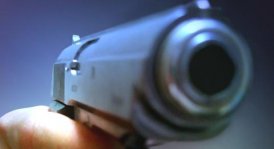 мъж от поморие се простреля с газов пистолет
