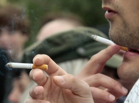 съветват пушачите да спрат цигарите на 40 г