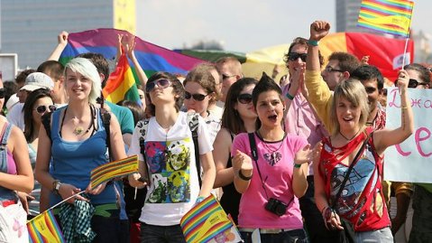 14 посолства в подкрепа на гей парада в софия