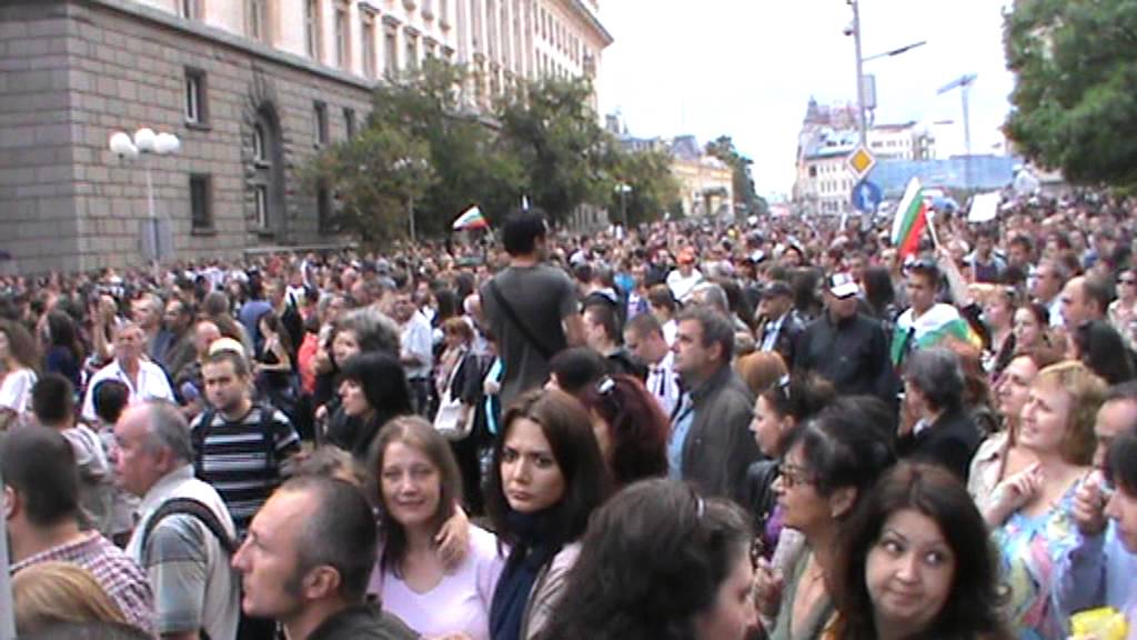 национален протест: против делян пеевски за шеф на данс - софия 14 юни 2013г -8